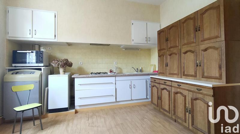 Maison - 185 m² - 9 pièces