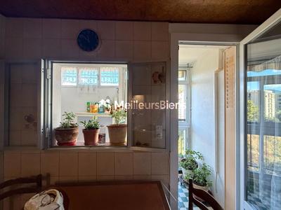 Appartement - 77 m² - 4 pièces