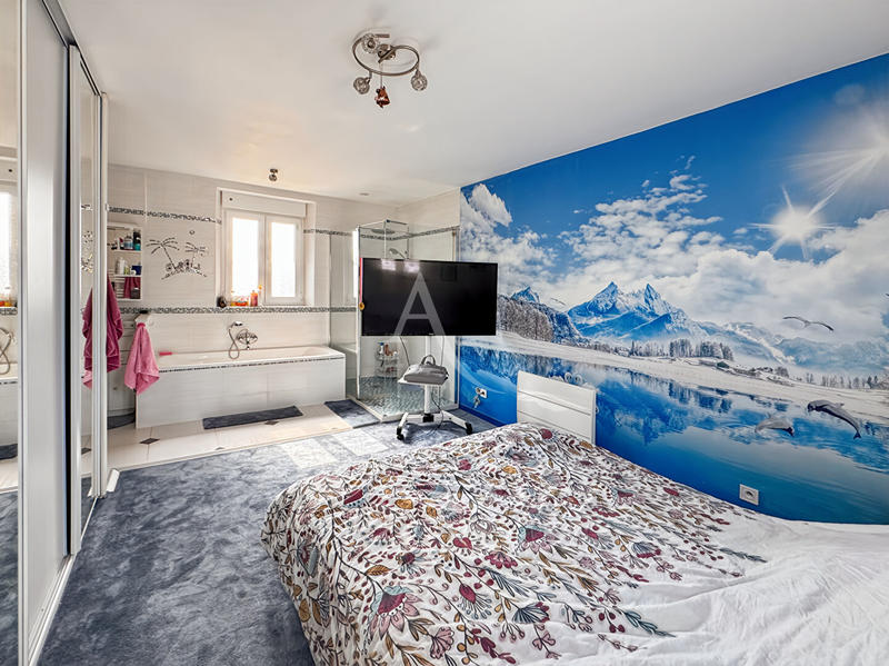 Maison - 179 m² - 6 pièces