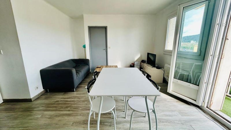 Appartement - 67 m² - 4 pièces