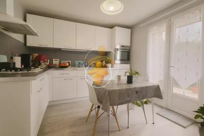 Maison - 100 m² - 6 pièces