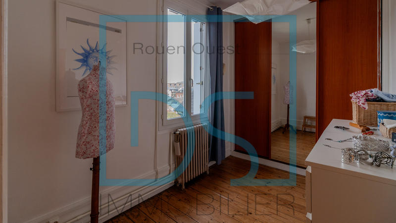 Maison - 180 m² - 9 pièces