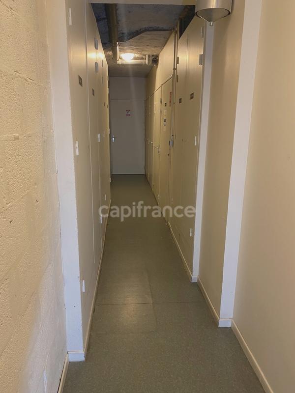 Appartement - 80 m² - 5 pièces