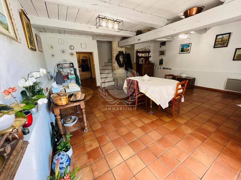 Maison - 143 m² - 4 pièces