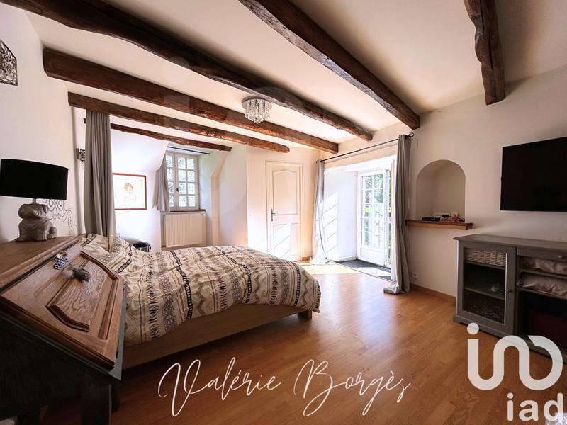 Maison - 210 m² - 7 pièces