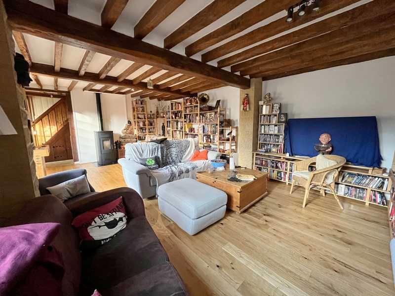 Maison - 106 m² - 6 pièces