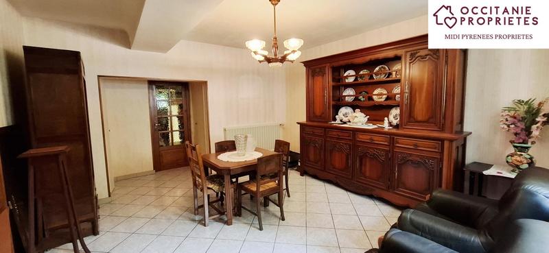 Maison de village - 227 m² - 9 pièces