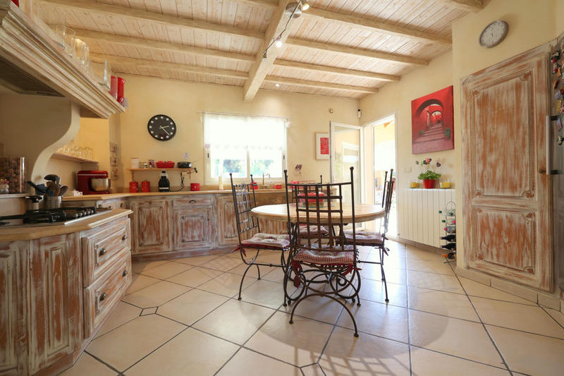 Propriété - 166 m² - 5 pièces