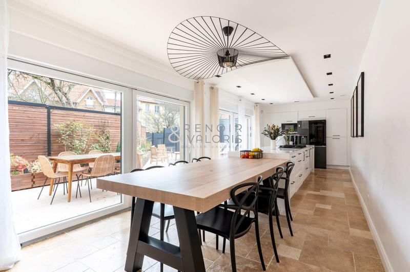 Maison - 157 m² - 5 pièces