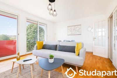 Chambre - 9 m² - 1 pièce