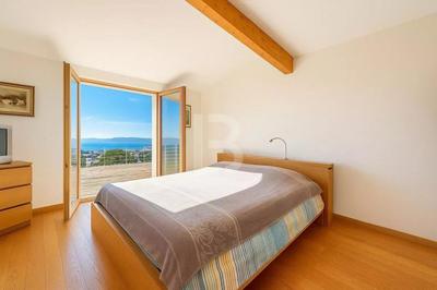 Villa - 180 m² - 6 pièces