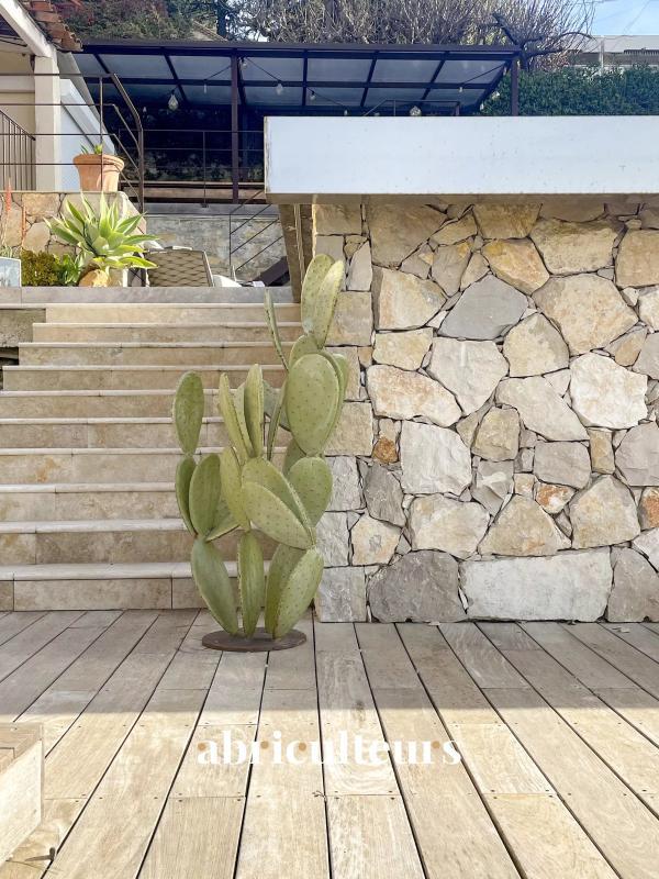 Villa - 227 m² - 7 pièces