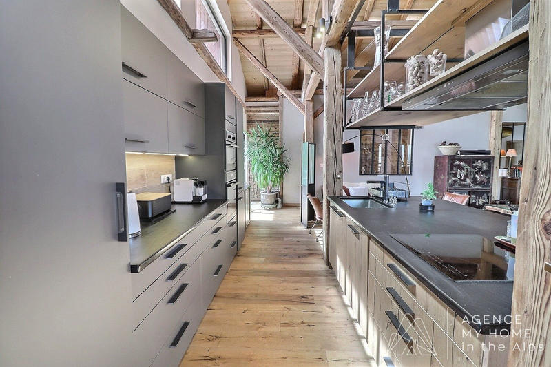 Châlet - 248 m² - 9 pièces