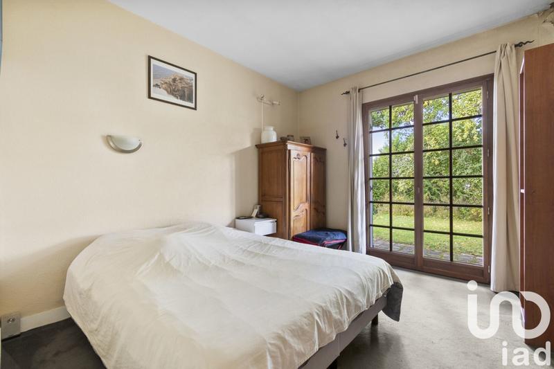 Maison - 277 m² - 10 pièces