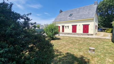 Maison - 182 m² - 6 pièces