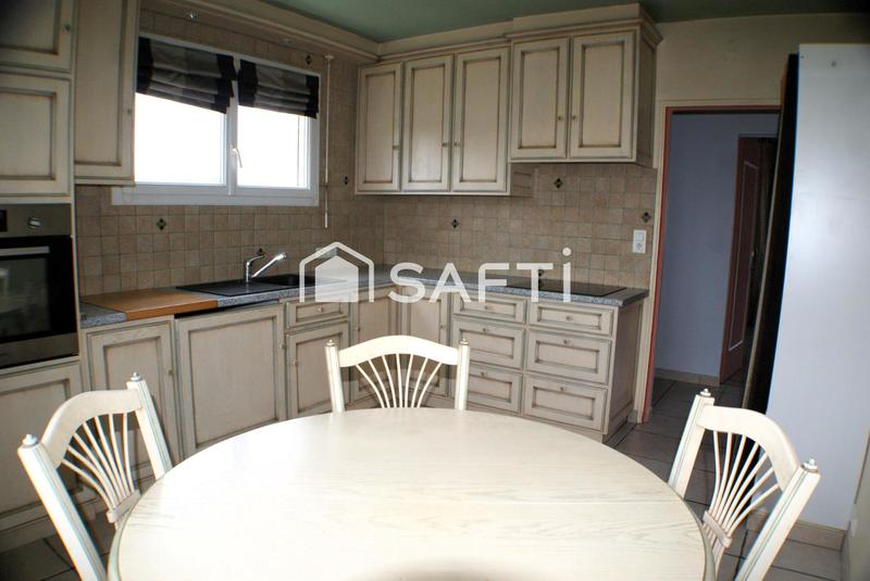 Maison - 199 m² - 8 pièces