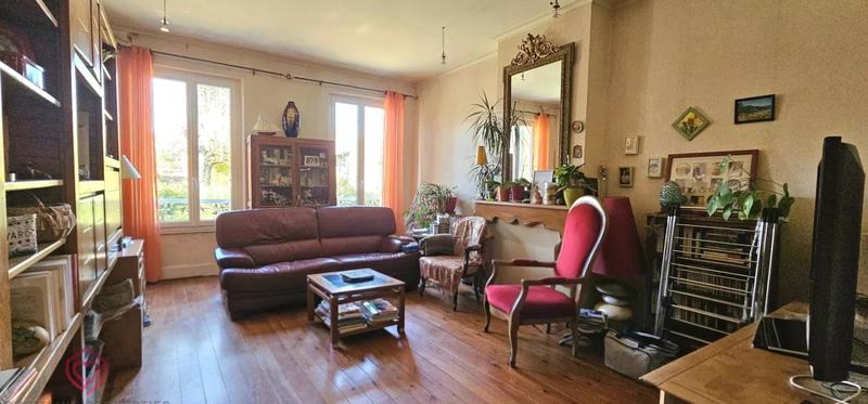 Immeuble - 92 m² - 3 pièces