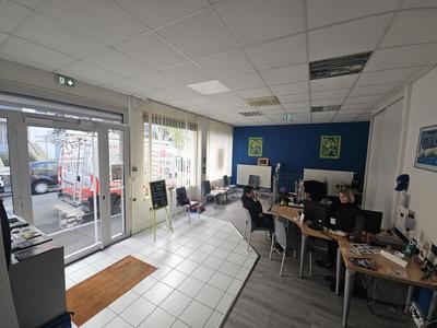 Bureau - 123 m²
