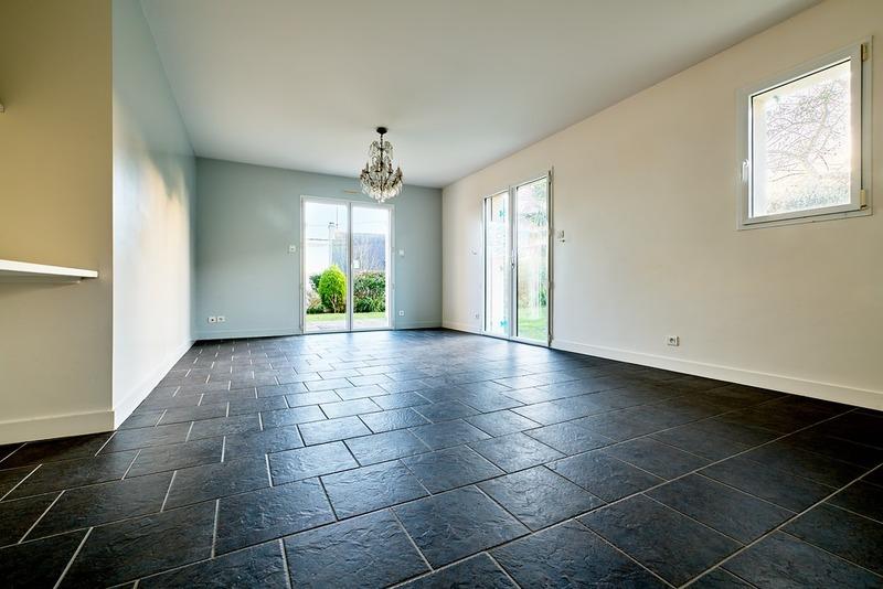 Maison - 210 m² - 8 pièces