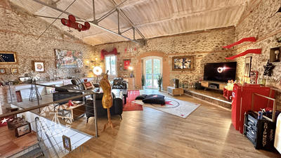 Mas - 298 m² - 5 pièces