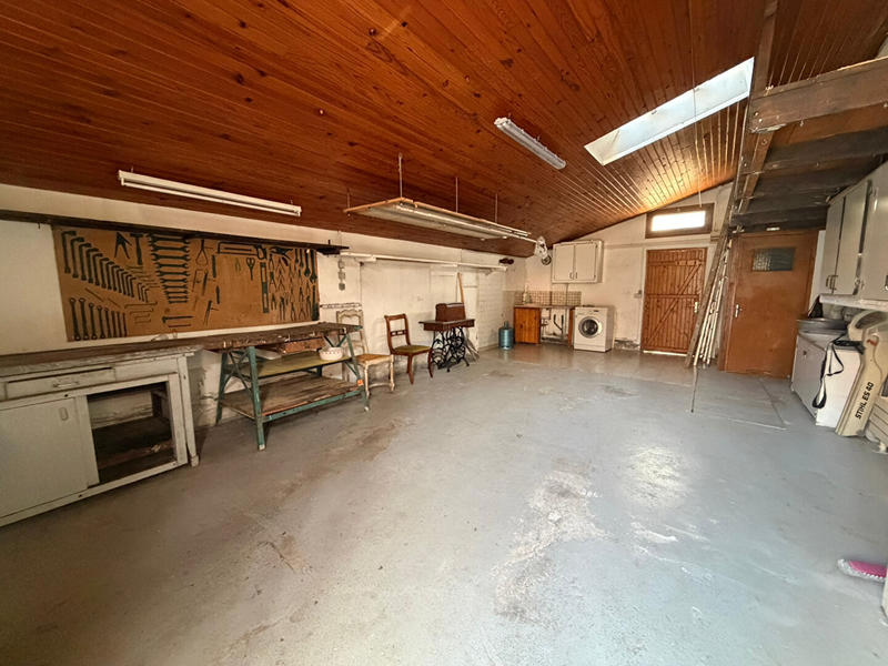 Maison - 195 m² - 7 pièces