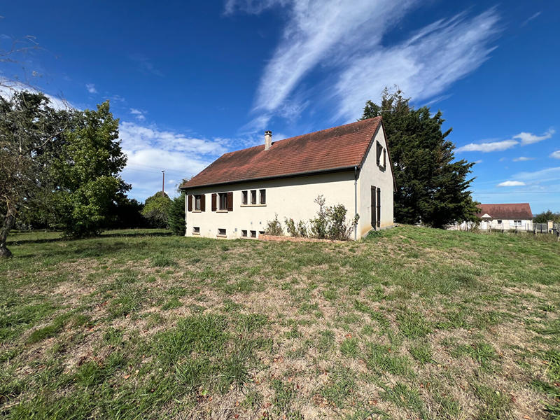 Maison - 214 m² - 7 pièces