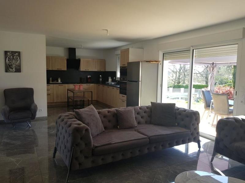 Pavillon - 100 m² - 4 pièces