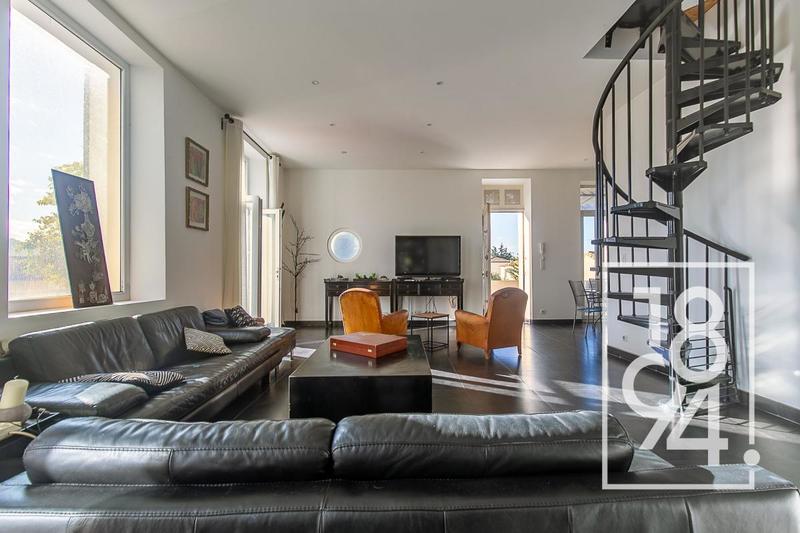 Propriété - 160 m² - 6 pièces