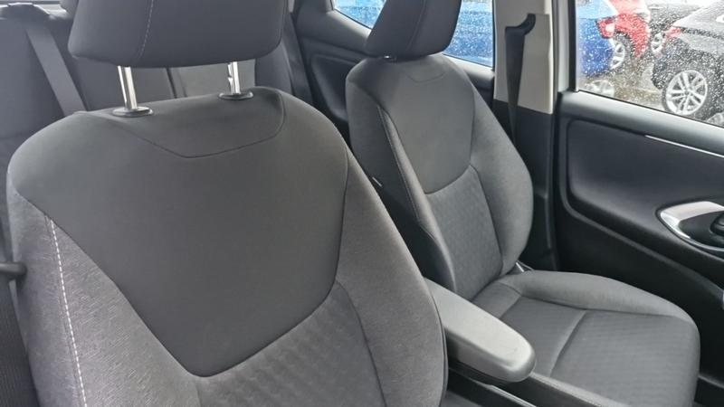 Toyota Yaris Pro Hybride My21 Yaris116h Dynamic Business + Programme Beyond Zero