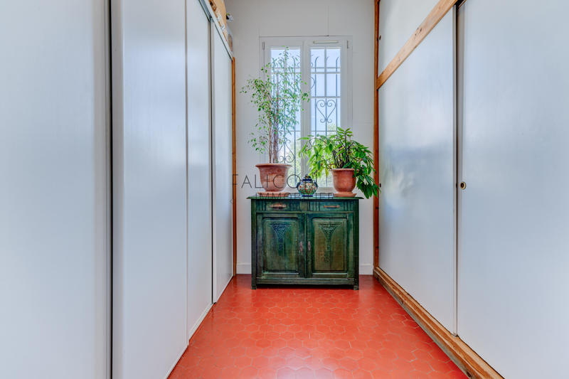 Villa - 280 m² - 8 pièces