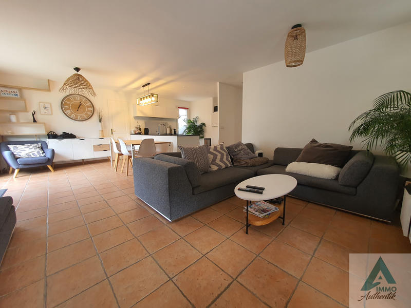 Maison - 82 m² - 4 pièces