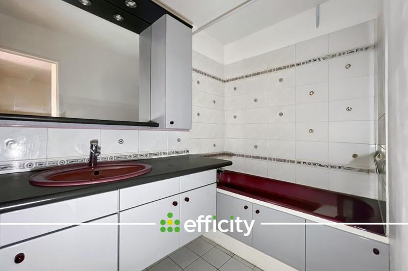 Appartement - 101 m² - 5 pièces