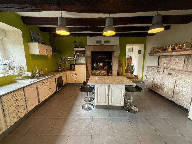 Maison - 170 m² - 6 pièces