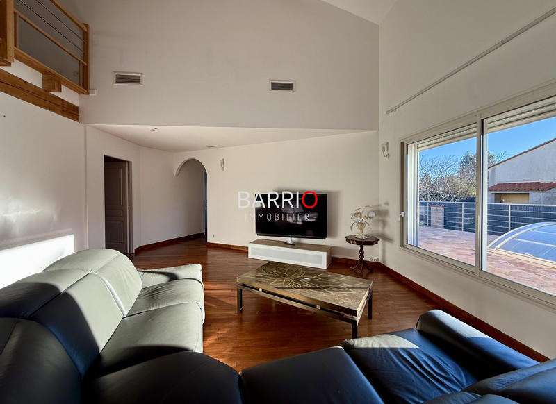 Maison traditionnelle - 181 m² - 6 pièces