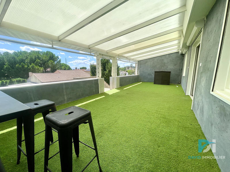 Maison - 242 m² - 5 pièces