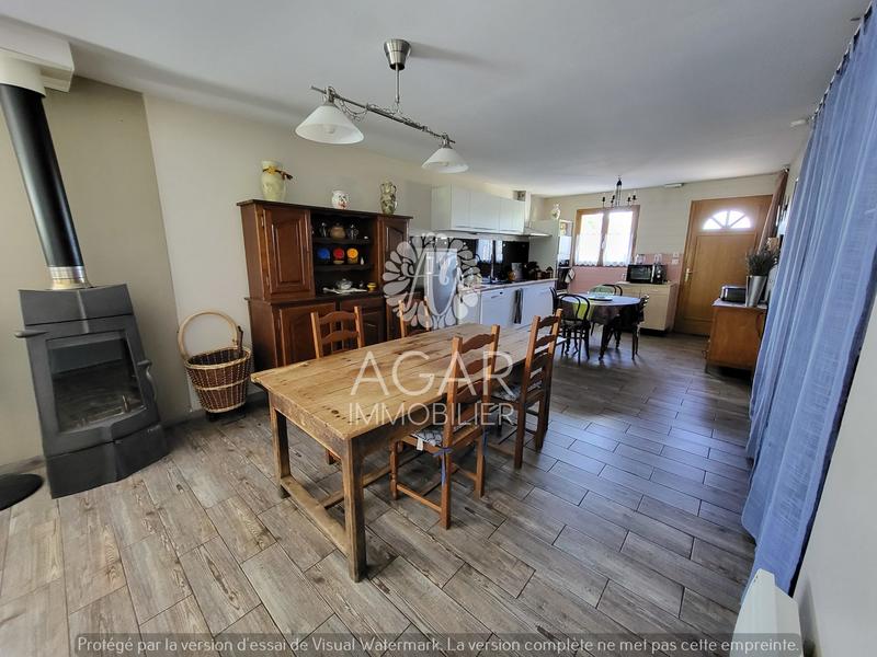 Maison - 90 m² - 4 pièces