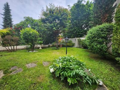 Maison - 157 m² - 7 pièces