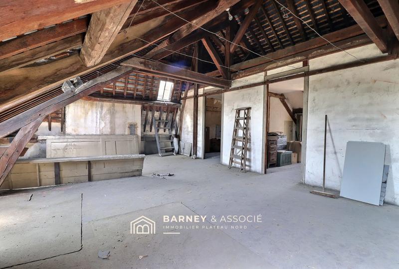 Maison - 367 m² - 13 pièces