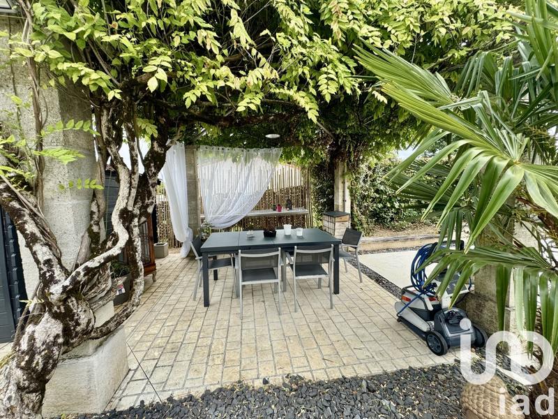 Maison - 200 m² - 7 pièces