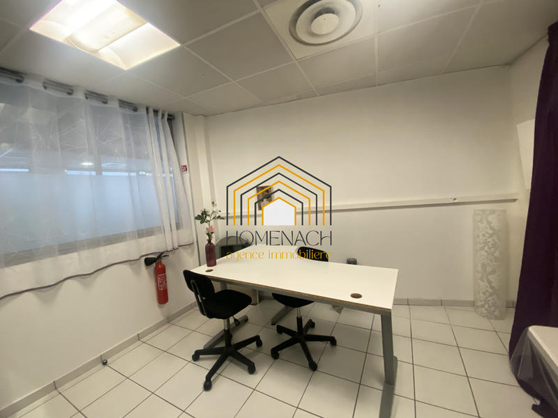 Local d'activités - 244 m²