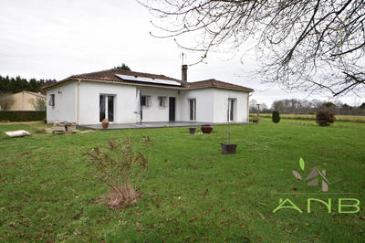 Maison - 110 m² - 4 pièces