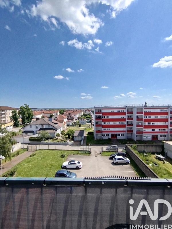 Appartement - 90 m² - 4 pièces