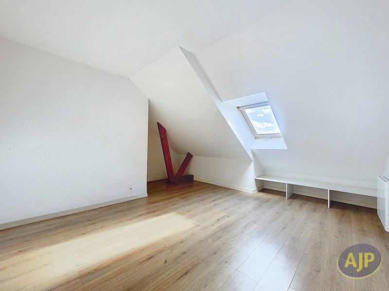 Appartement - 90 m² - 4 pièces