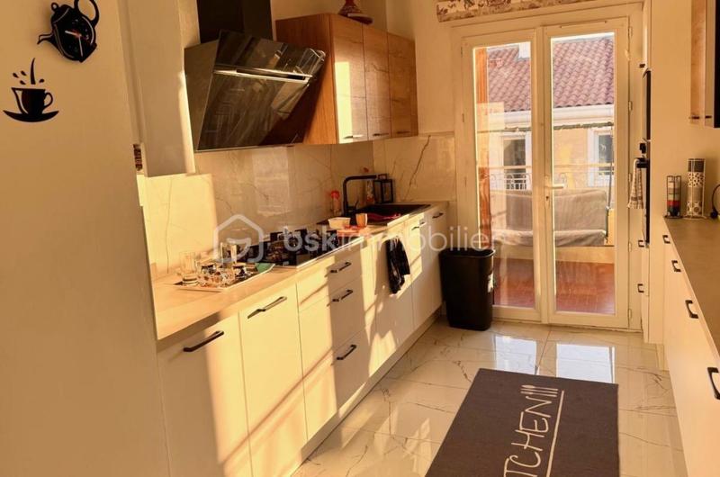 Appartement - 75 m² - 3 pièces