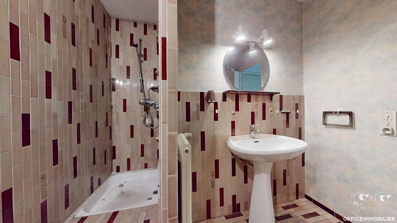 Appartement - 185 m² - 6 pièces