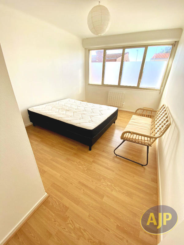 Appartement - 60 m² - 2 pièces