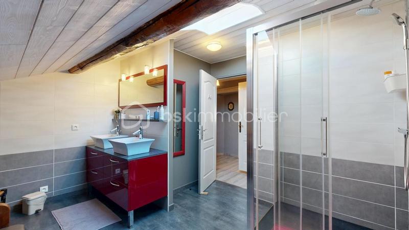 Corps de ferme - 160 m² - 6 pièces