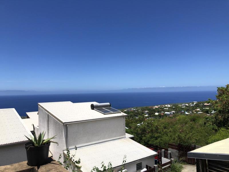 Maison - 99 m² - 4 pièces