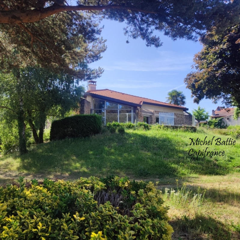 Maison - 186 m² - 7 pièces