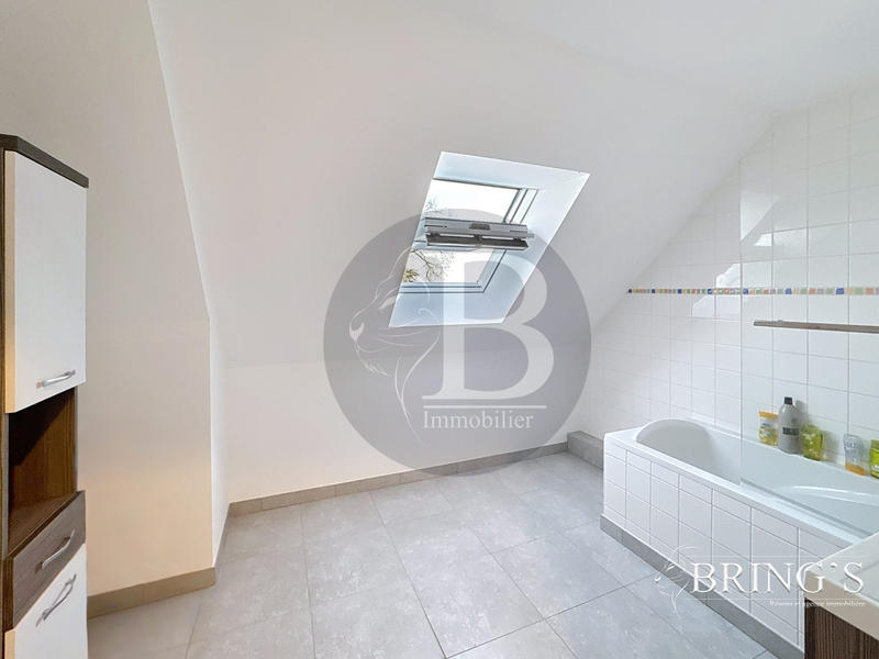 Maison - 147 m² - 7 pièces